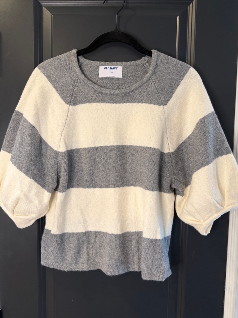 Old Navy Gray and Cream Wide-Stripe Short Puff Sleeve Sweater